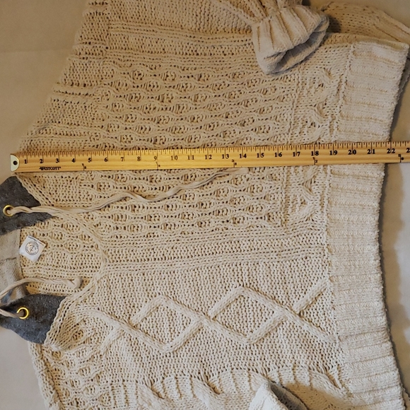 Fisherman's Daughter Oversized Chunky Knit Sweater with Hood. - Picture 7 of 13